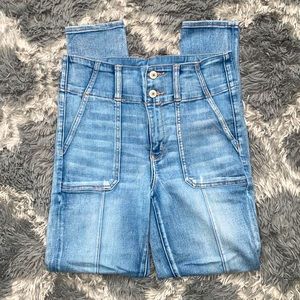 NWOT American Eagle Super Hi-Rise Jegging. Denim. Size 8R